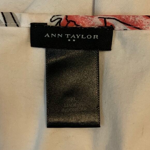 Ann Taylor Cream Tank Top Floral Blue Pink XL - Picture 4 of 5